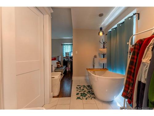 44 Riverview Ave, St George, NB 