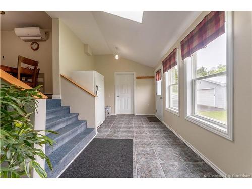 8 Hillcrest Dr, St George, NB 