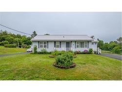 8 Hillcrest DR  St George, NB W5C 3G1