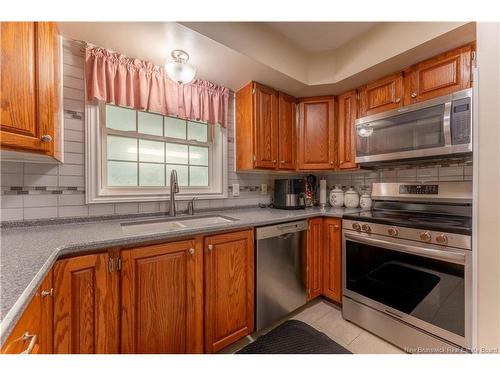 8 Hillcrest Dr, St George, NB 