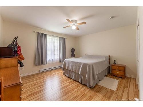 8 Hillcrest Dr, St George, NB 