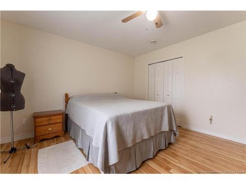 8 Hillcrest Dr, St George, NB 