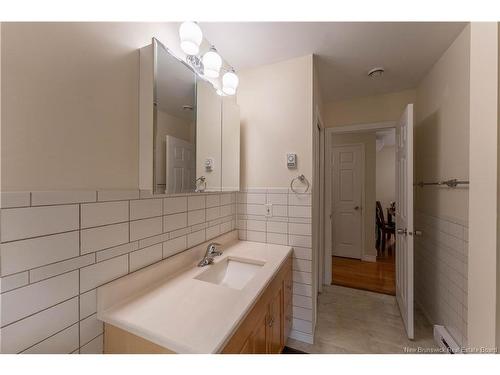 8 Hillcrest Dr, St George, NB 