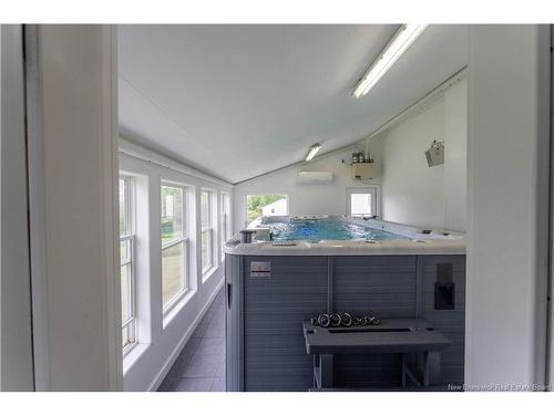 8 Hillcrest Dr, St George, NB 