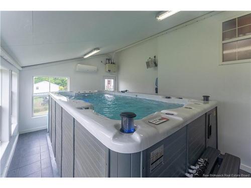 8 Hillcrest Dr, St George, NB 