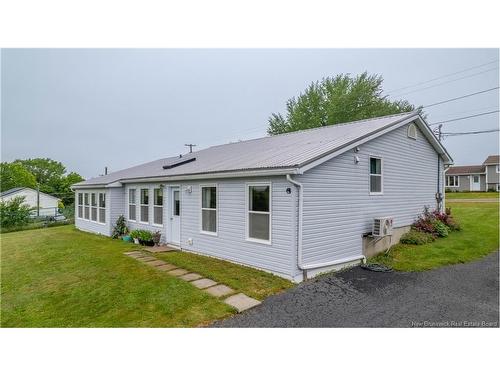 8 Hillcrest Dr, St George, NB 