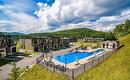 Piscine - 402 Allée De L'Académie, Mont-Tremblant, QC 