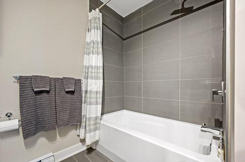 Salle de bains - 402 Allée De L'Académie, Mont-Tremblant, QC 