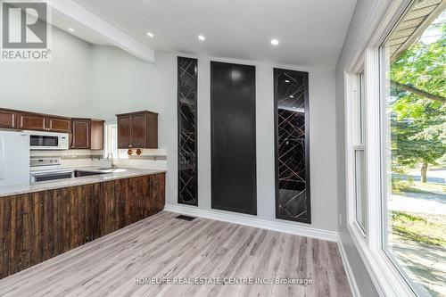 79 Fox Run, Barrie, ON - Indoor