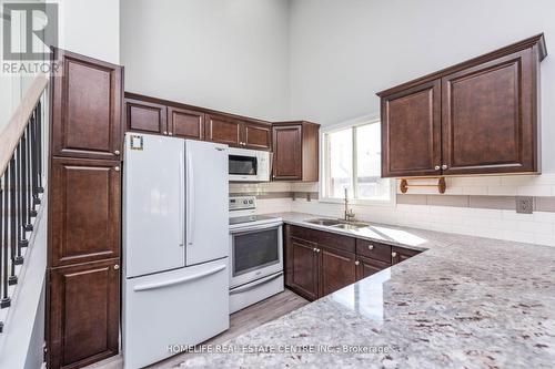 79 Fox Run, Barrie, ON - Indoor Photo Showing Kitchen With Double Sink