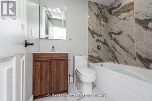 79 Fox Run, Barrie, ON - Indoor Photo Showing Bathroom
