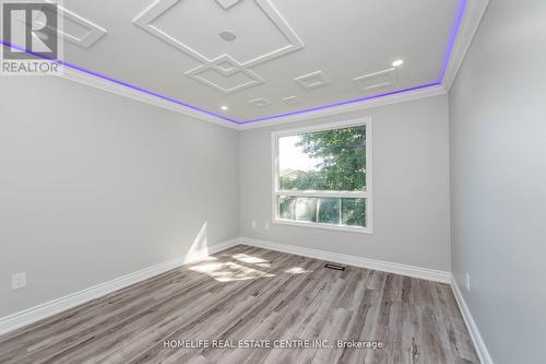 79 Fox Run, Barrie, ON - Indoor Photo Showing Other Room