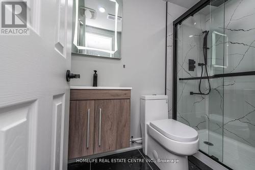 79 Fox Run, Barrie, ON - Indoor Photo Showing Bathroom