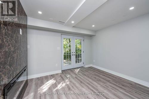 79 Fox Run, Barrie, ON - Indoor Photo Showing Other Room