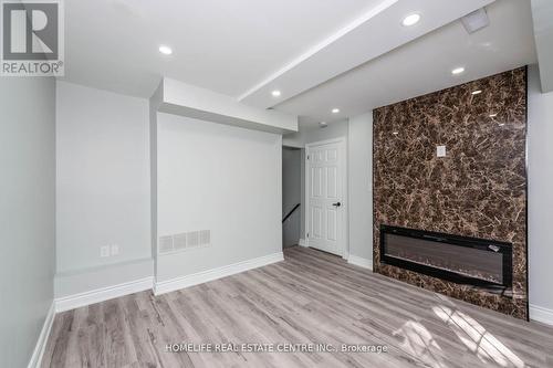 79 Fox Run, Barrie, ON - Indoor Photo Showing Other Room