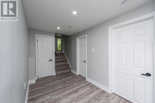 79 Fox Run, Barrie, ON - Indoor Photo Showing Other Room