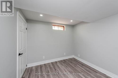 79 Fox Run, Barrie, ON - Indoor Photo Showing Other Room
