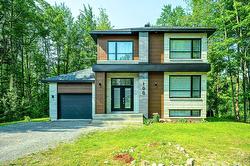 100 Rue de Valmont  Sainte-Sophie, QC J5J 0P4