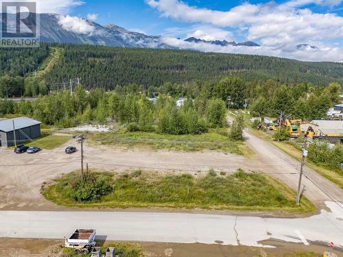 716 14Th Street, Golden, BC 