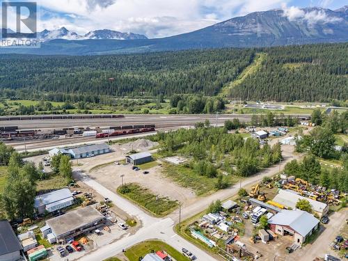 716 14Th Street, Golden, BC 