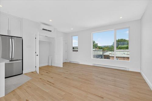 Living room - 302-1910 Rue Sullivan, Montréal (Le Sud-Ouest), QC - Indoor