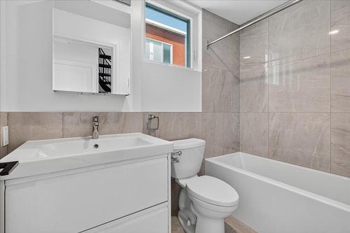 Bathroom - 201-1910 Rue Sullivan, Montréal (Le Sud-Ouest), QC - Indoor Photo Showing Bathroom