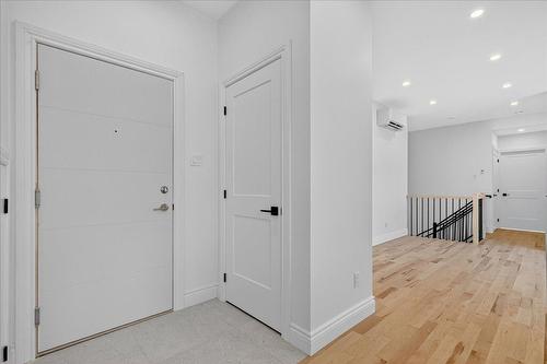 Hall - 201-1910 Rue Sullivan, Montréal (Le Sud-Ouest), QC - Indoor Photo Showing Other Room