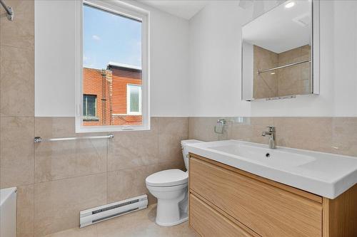 Bathroom - 201-1910 Rue Sullivan, Montréal (Le Sud-Ouest), QC - Indoor Photo Showing Bathroom