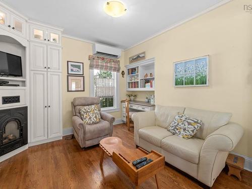 940 Young Avenue, Halifax, NS 