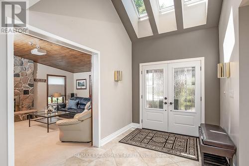 275 Alexander Court, Burlington, ON - Indoor Photo Showing Other Room