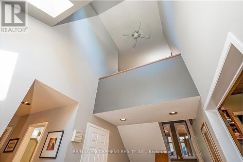 275 Alexander Court, Burlington, ON - Indoor Photo Showing Other Room