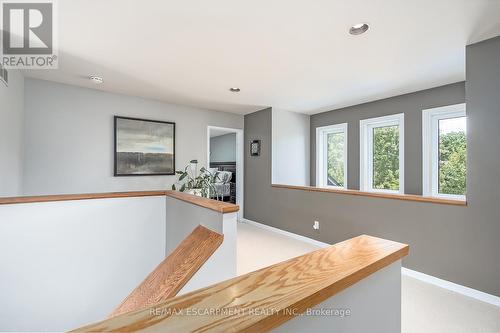 275 Alexander Court, Burlington, ON - Indoor Photo Showing Other Room