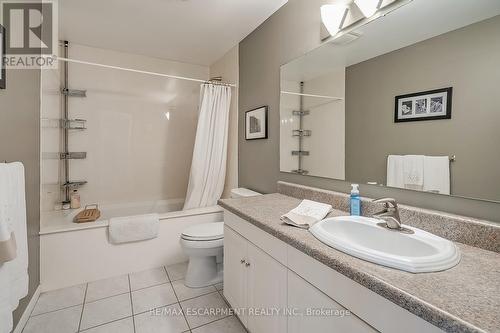 275 Alexander Court, Burlington, ON - Indoor Photo Showing Bathroom