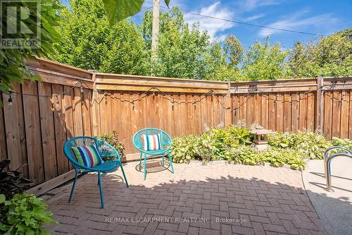 275 Alexander Court, Burlington, ON - Outdoor