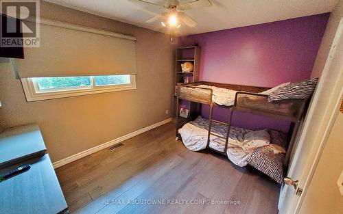 2386 4Th Line, Innisfil, ON - Indoor Photo Showing Bedroom