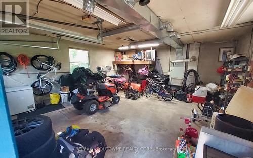 2386 4Th Line, Innisfil, ON - Indoor Photo Showing Garage