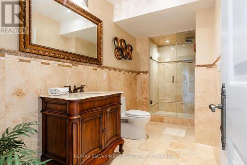 2594 Bluffs Way, Burlington, ON - Indoor Photo Showing Bathroom