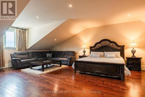 2594 Bluffs Way, Burlington, ON - Indoor Photo Showing Bedroom