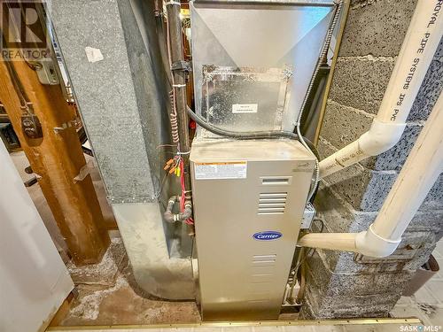 404 7Th Avenue Nw, Swift Current, SK - Indoor Photo Showing Basement