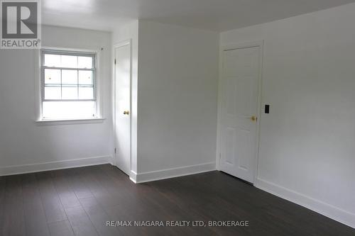 21 Highland Avenue, Fort Erie (Central), ON - Indoor Photo Showing Other Room