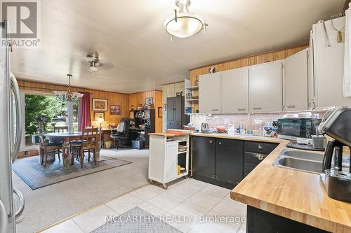 21 Mccutcheon Road, Mulmur, ON - Indoor Photo Showing Kitchen With Double Sink