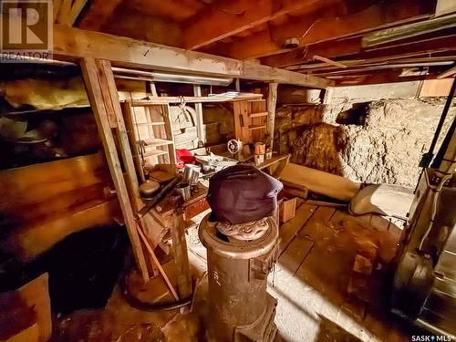 224 Front Street, Eastend, SK - Indoor