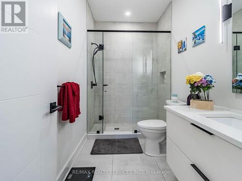 18 Princeton Common Street, St. Catharines, ON - Indoor Photo Showing Bathroom