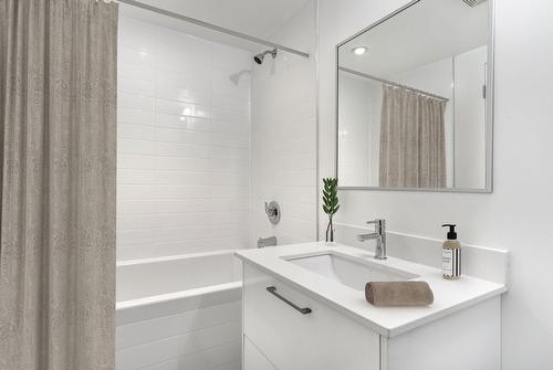 Salle de bains - Ph01-1420 Rue Crescent, Montréal (Ville-Marie), QC - Indoor Photo Showing Bathroom