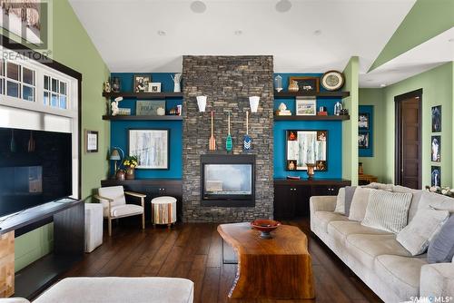 5 Kiiswa Point, Mckillop Rm No. 220, SK - Indoor Photo Showing Living Room With Fireplace