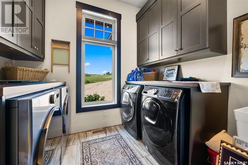 5 Kiiswa Point, Mckillop Rm No. 220, SK - Indoor Photo Showing Laundry Room