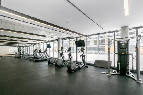 Exercise room - 422-1900 Rue Suzanne-Coallier, Montréal (Saint-Laurent), QC - Indoor Photo Showing Gym Room