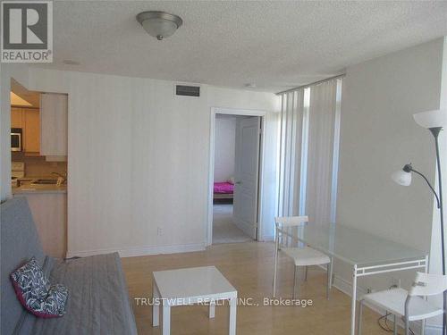 1618 - 15 Northtown Way, Toronto, ON - Indoor