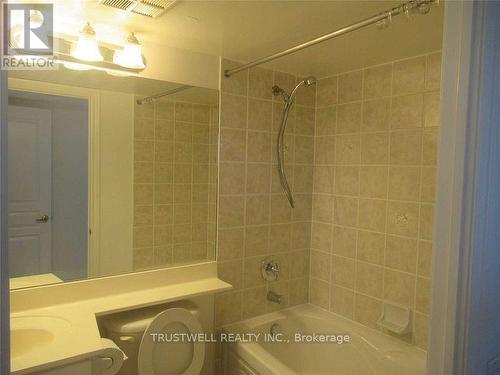1618 - 15 Northtown Way, Toronto, ON - Indoor Photo Showing Bathroom