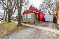 144 DUFFERIN STREET E  St. Catharines, ON L2R 2A4